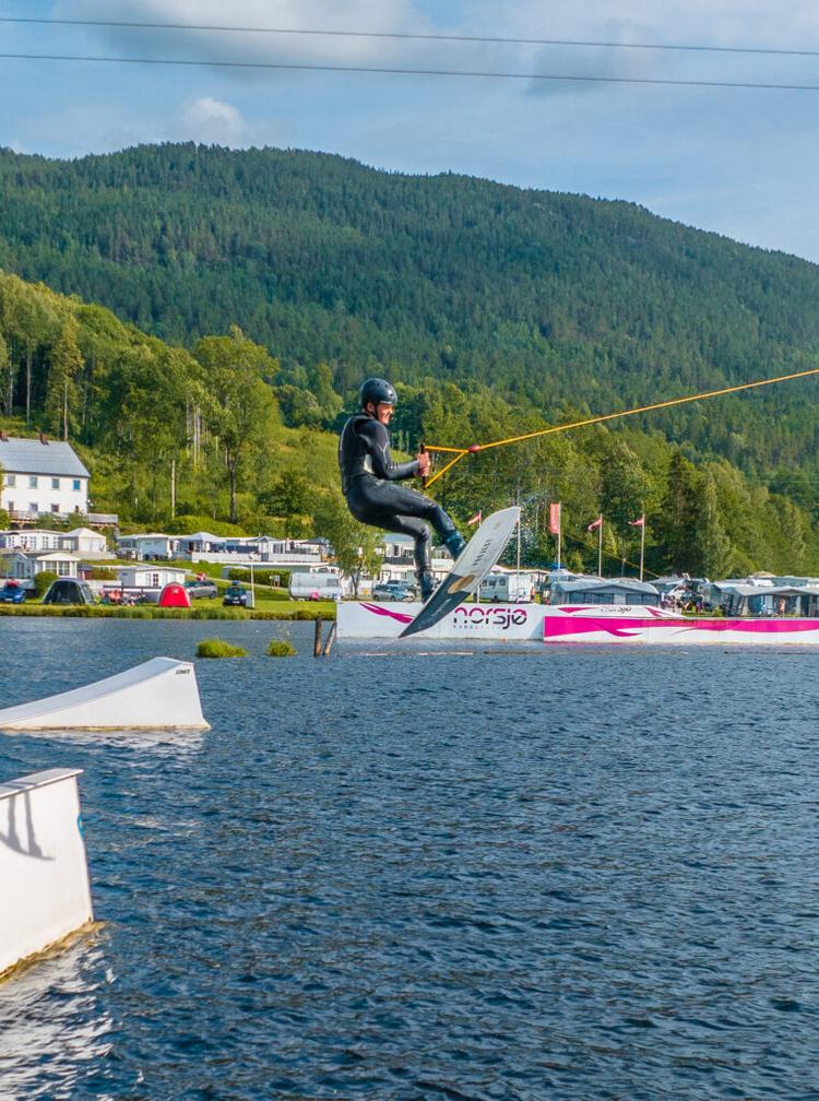 I svevet på wakeboard, Norsjø - Telemark